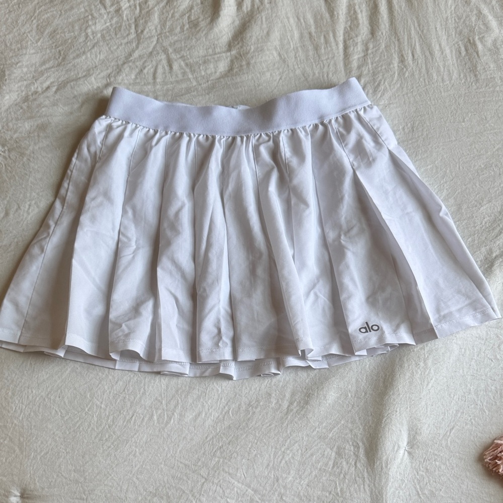 ALO Yoga White Pleated Skater Tennis Skirt